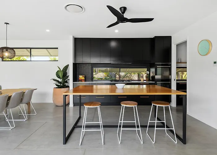 Stylish Home Near Noosa & Peregian, Walk To Beach