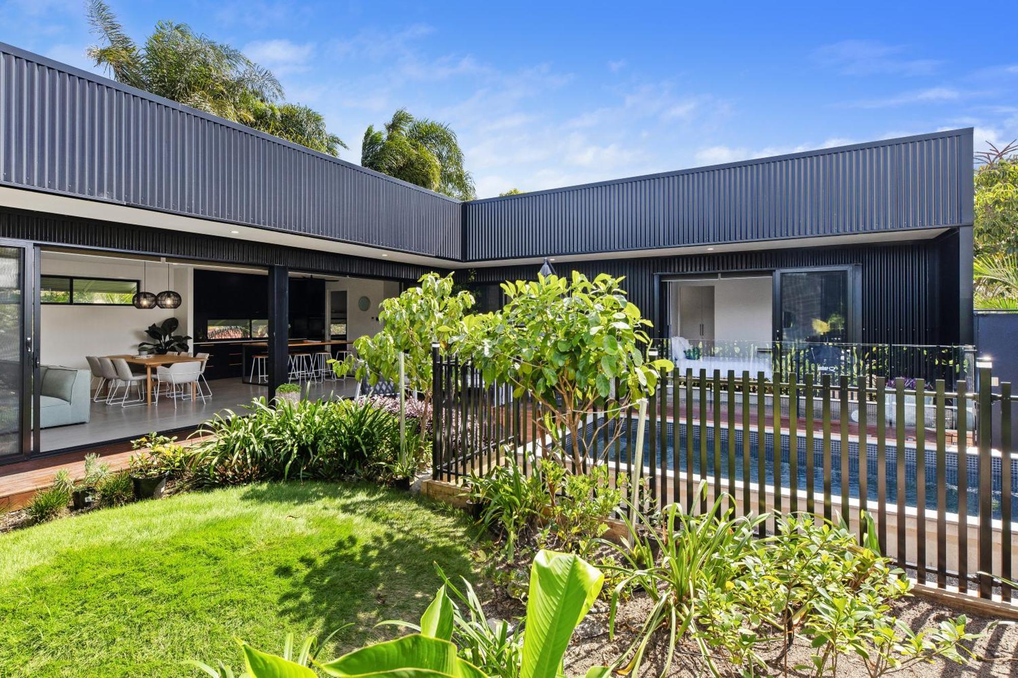 Stylish Near Noosa & Peregian, Walk To Holiday home *
